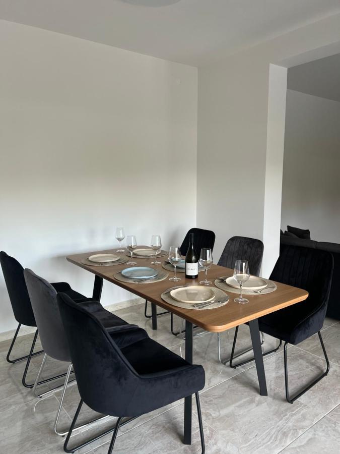 Modern Home Ula بروتونيغلا المظهر الخارجي الصورة